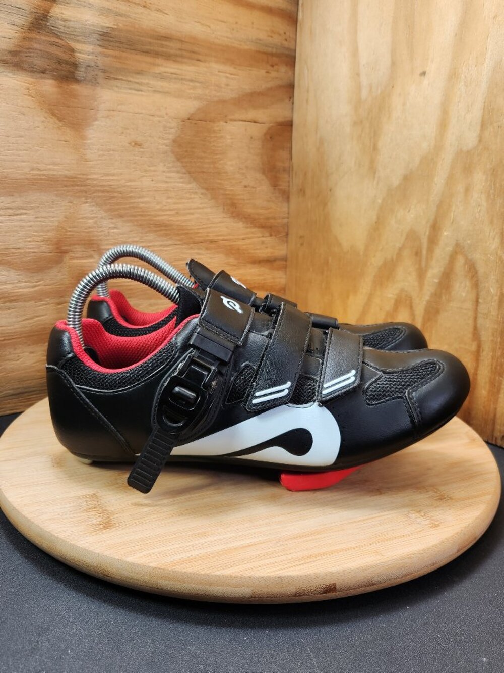 Peloton Womens Cycling Shoes Size 40 U.S. Size 9